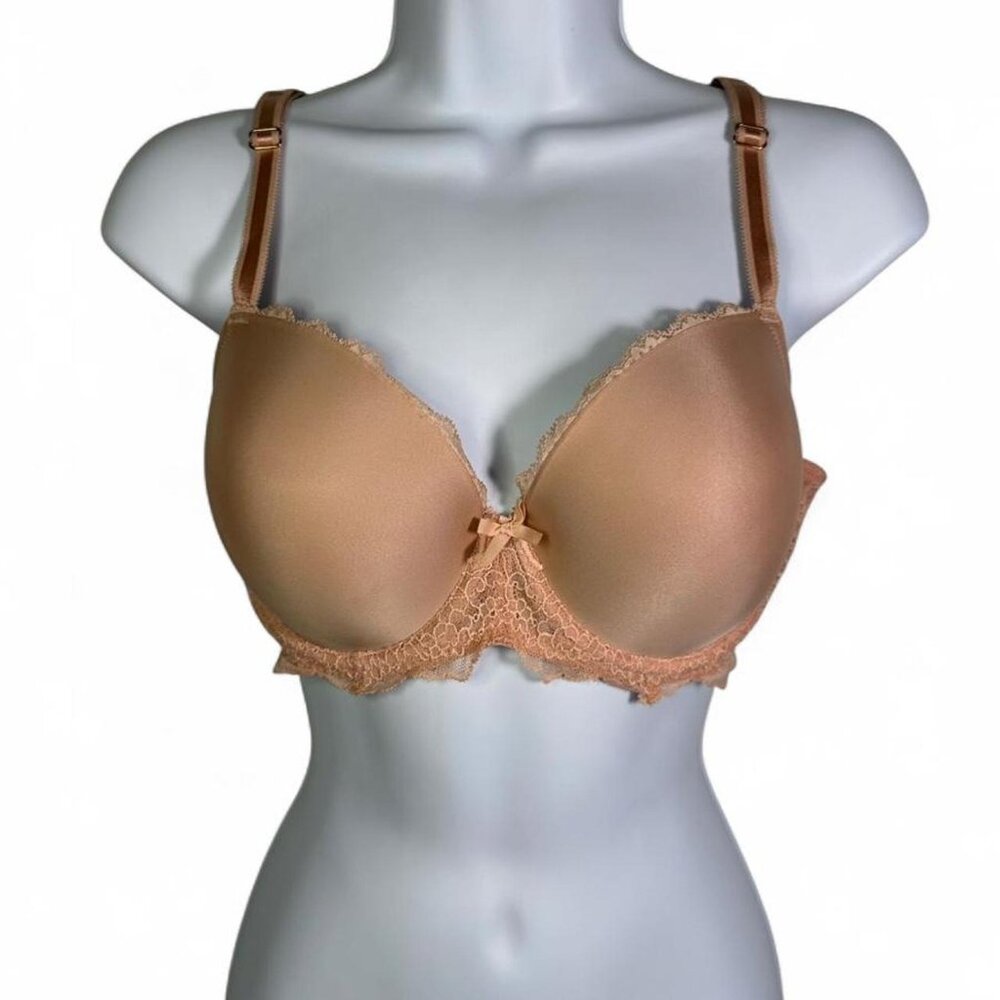 Victoria's Secret Dream Angels Smooth & Lace Lightly Lined Demi Bra